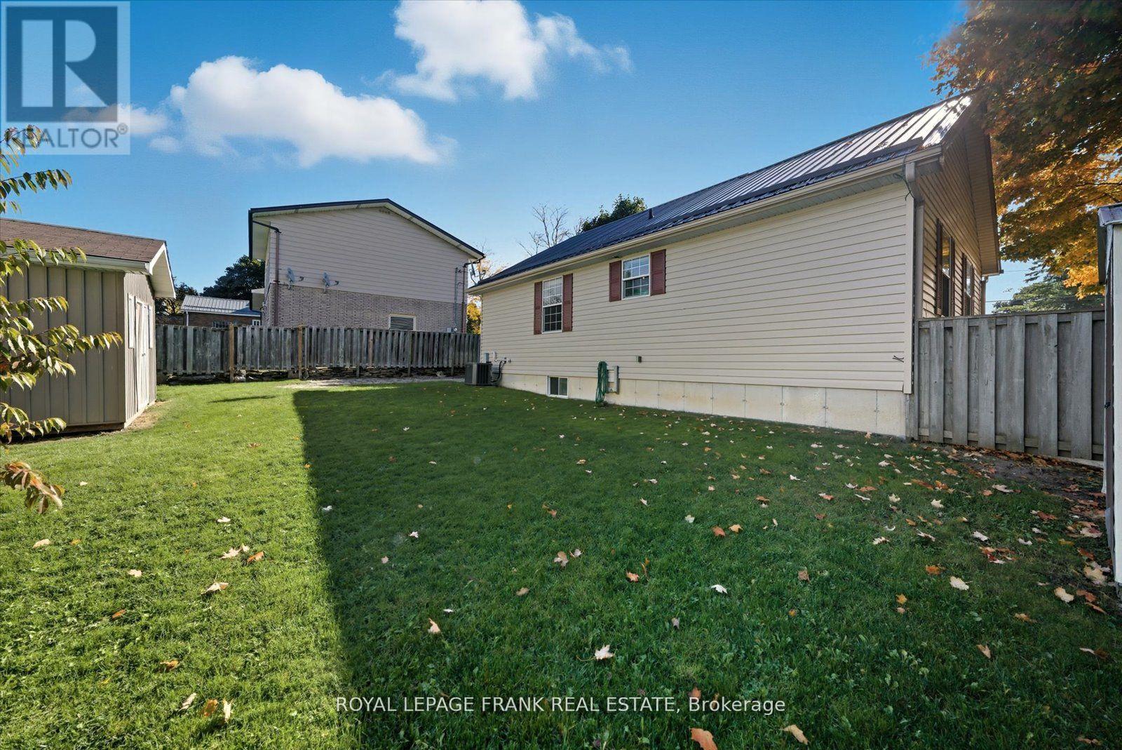 34 Riverview Road, Kawartha Lakes (Lindsay), Ontario  K9V 1B3 - Photo 40 - X12506846