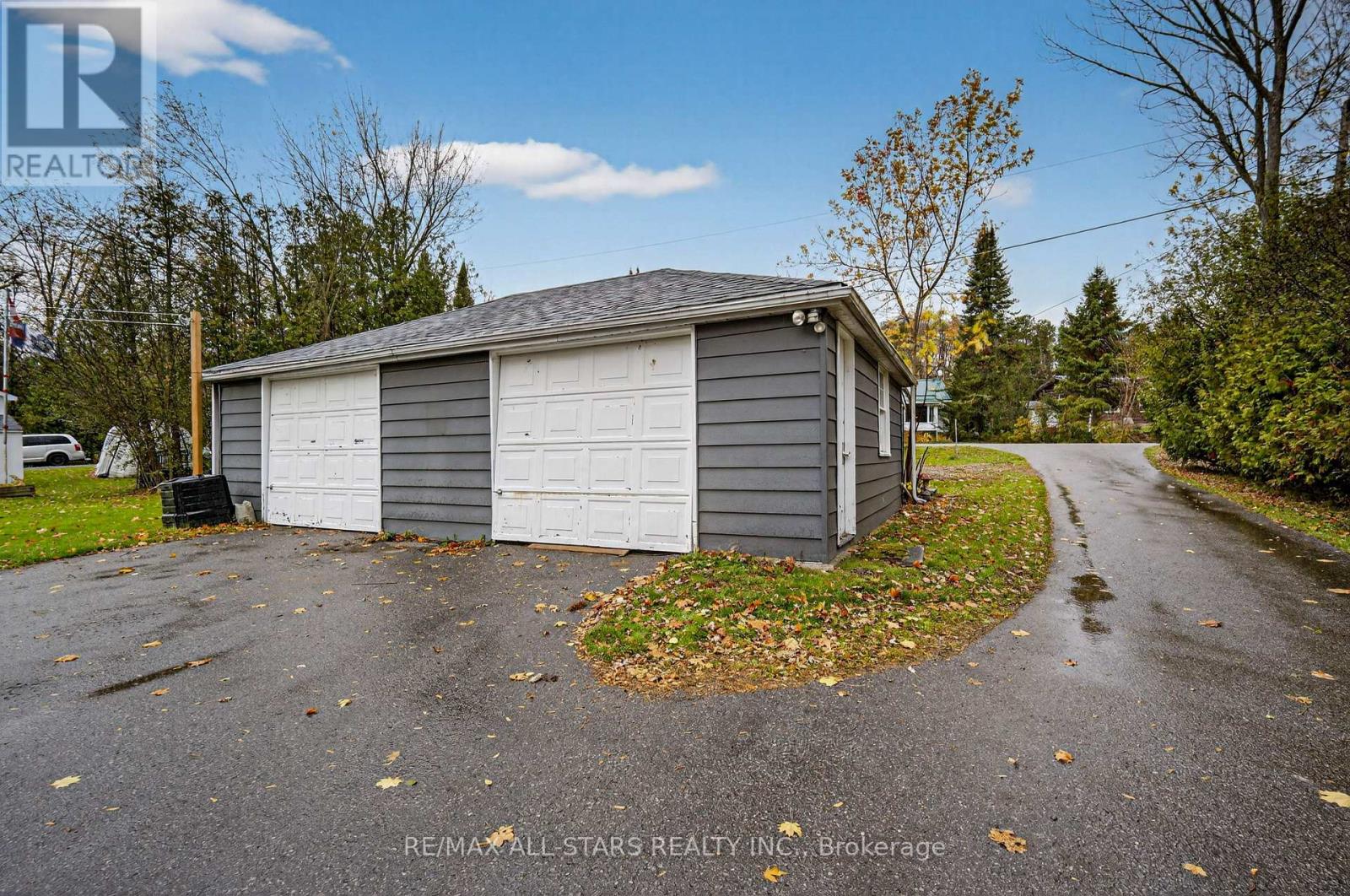 19 Charlotte Crescent, Kawartha Lakes (Omemee), Ontario  K0L 2W0 - Photo 38 - X12507834