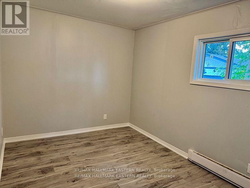 822 St. Mary's Street, Peterborough (Otonabee Ward 1), Ontario  K9J 4H3 - Photo 18 - X12508206