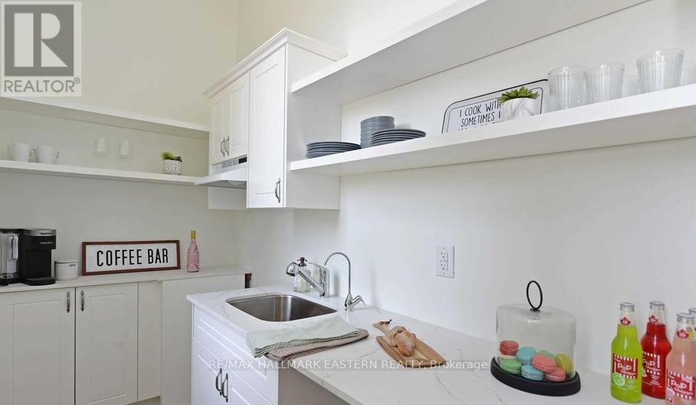 204 - 1354 Young's Point Road, Selwyn, Ontario  K0L 2H0 - Photo 6 - X12508300