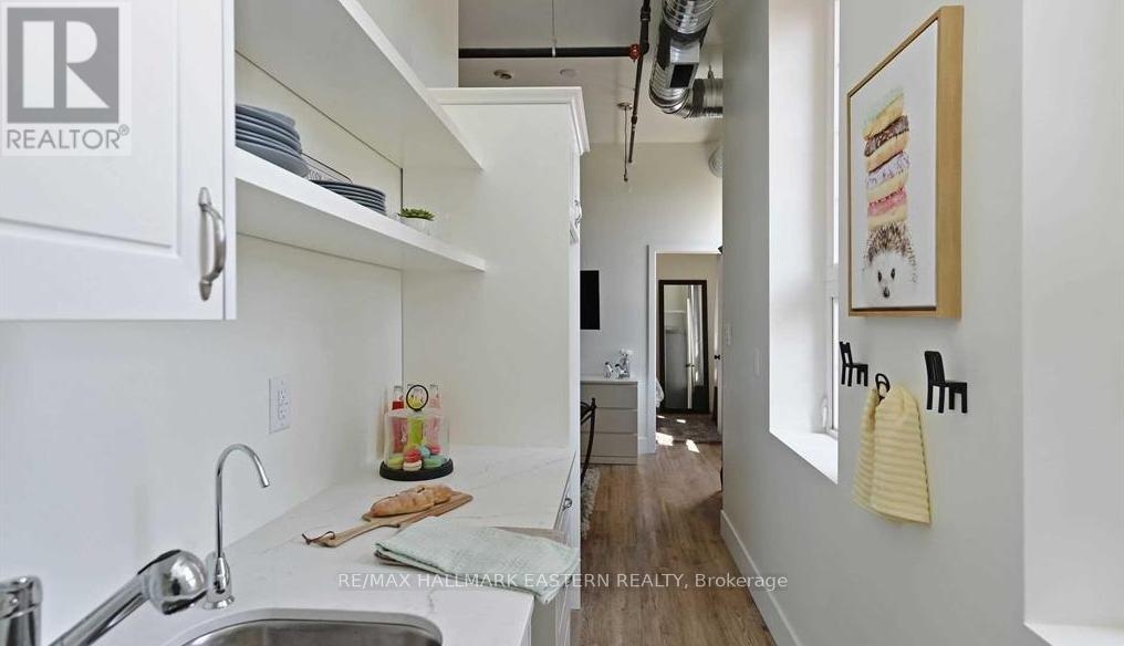 204 - 1354 Young's Point Road, Selwyn, Ontario  K0L 2H0 - Photo 7 - X12508300