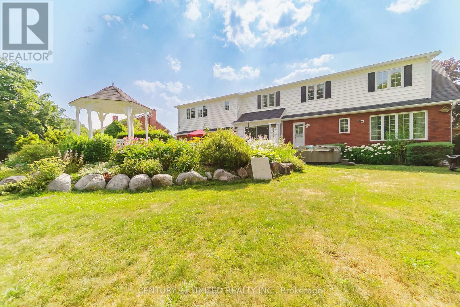 1656 Champlain Drive, Peterborough (Northcrest Ward 5), Ontario  K9L 1N6 - Photo 46 - X12508740