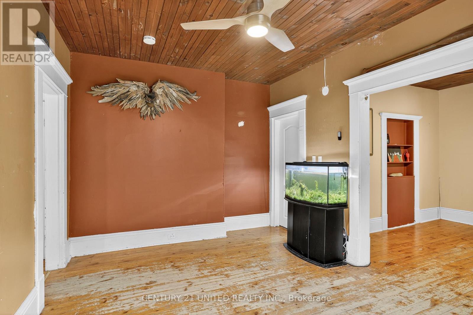 201 Romaine Street, Peterborough (Otonabee Ward 1), Ontario  K9J 2C3 - Photo 10 - X12510156