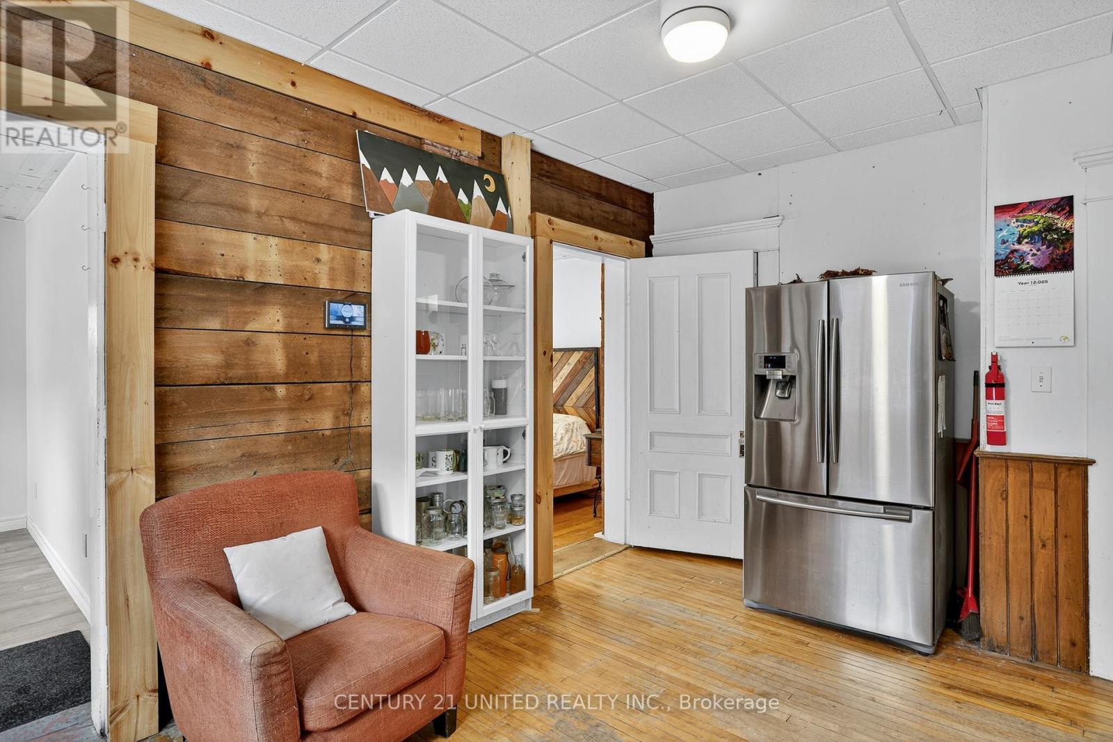 201 Romaine Street, Peterborough (Otonabee Ward 1), Ontario  K9J 2C3 - Photo 14 - X12510156