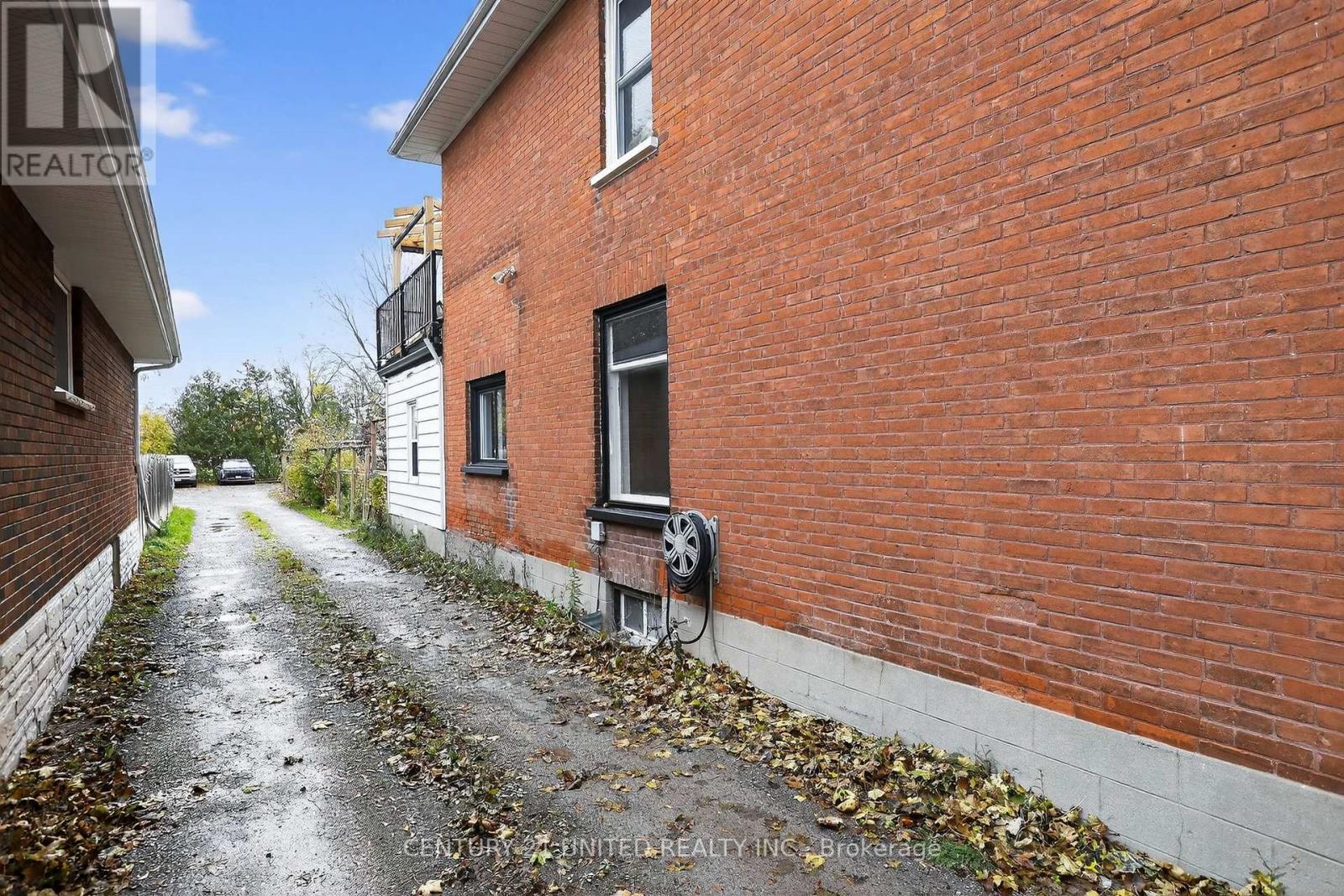 201 Romaine Street, Peterborough (Otonabee Ward 1), Ontario  K9J 2C3 - Photo 42 - X12510156