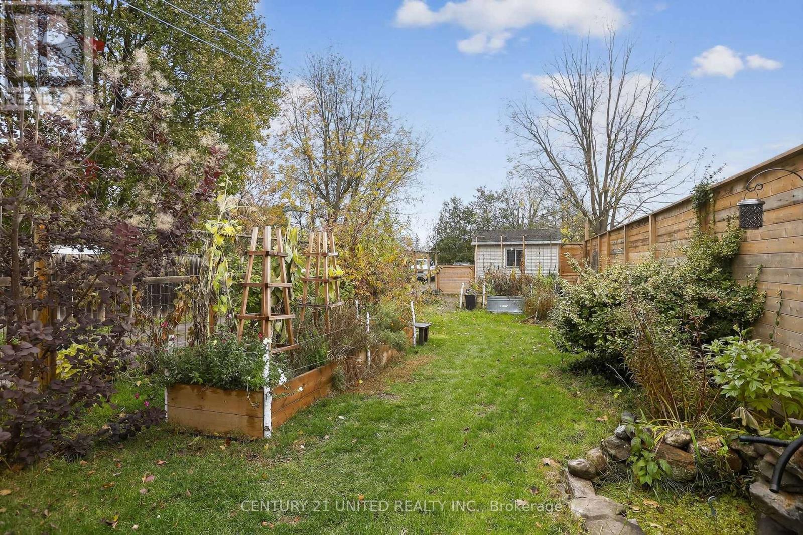 201 Romaine Street, Peterborough (Otonabee Ward 1), Ontario  K9J 2C3 - Photo 43 - X12510156