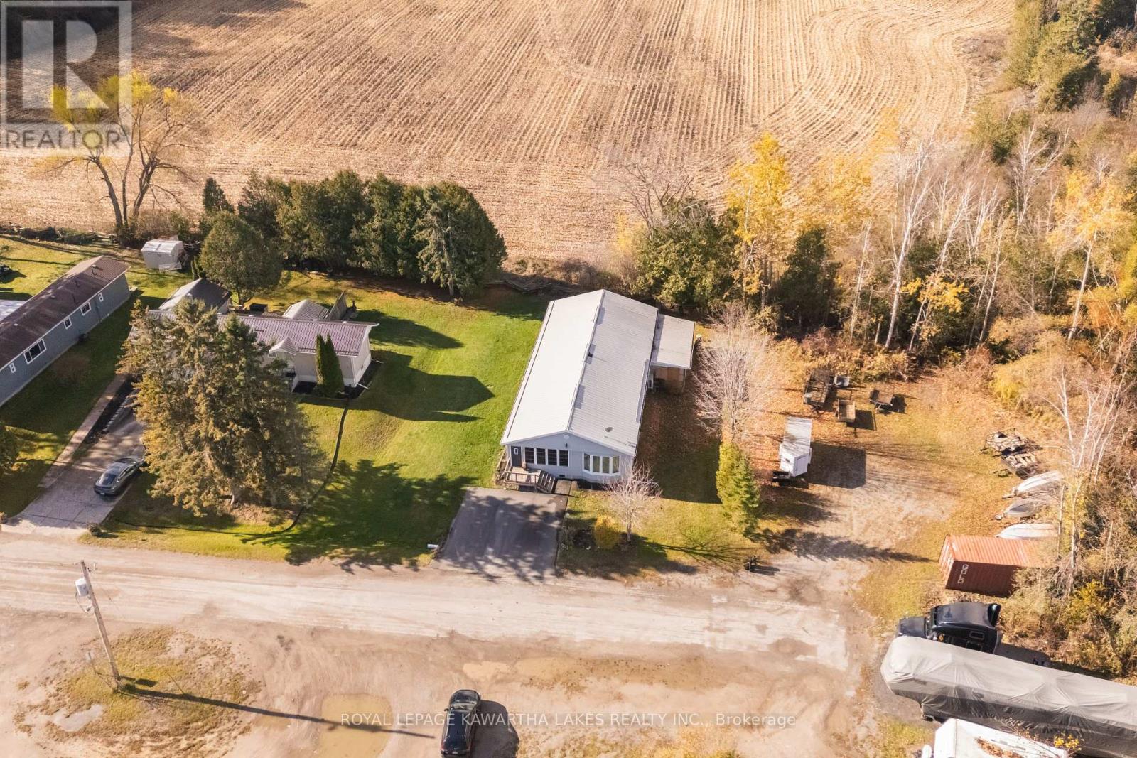 18 Hill Street, Kawartha Lakes (Lindsay), Ontario  K9V 0H5 - Photo 2 - X12510914