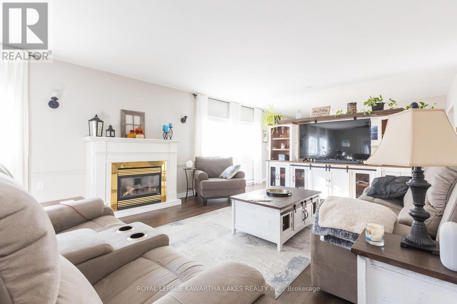 18 Hill Street, Kawartha Lakes (Lindsay), Ontario  K9V 0H5 - Photo 9 - X12510914