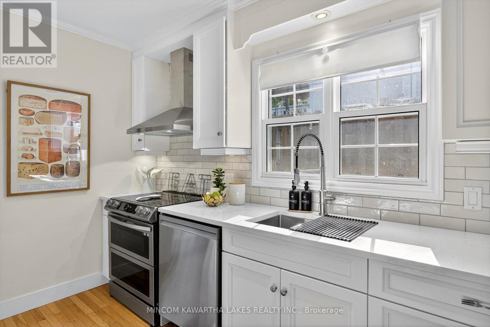 375 Albertus Avenue, Peterborough (Town Ward 3), Ontario  K9J 5Z7 - Photo 12 - X12511268