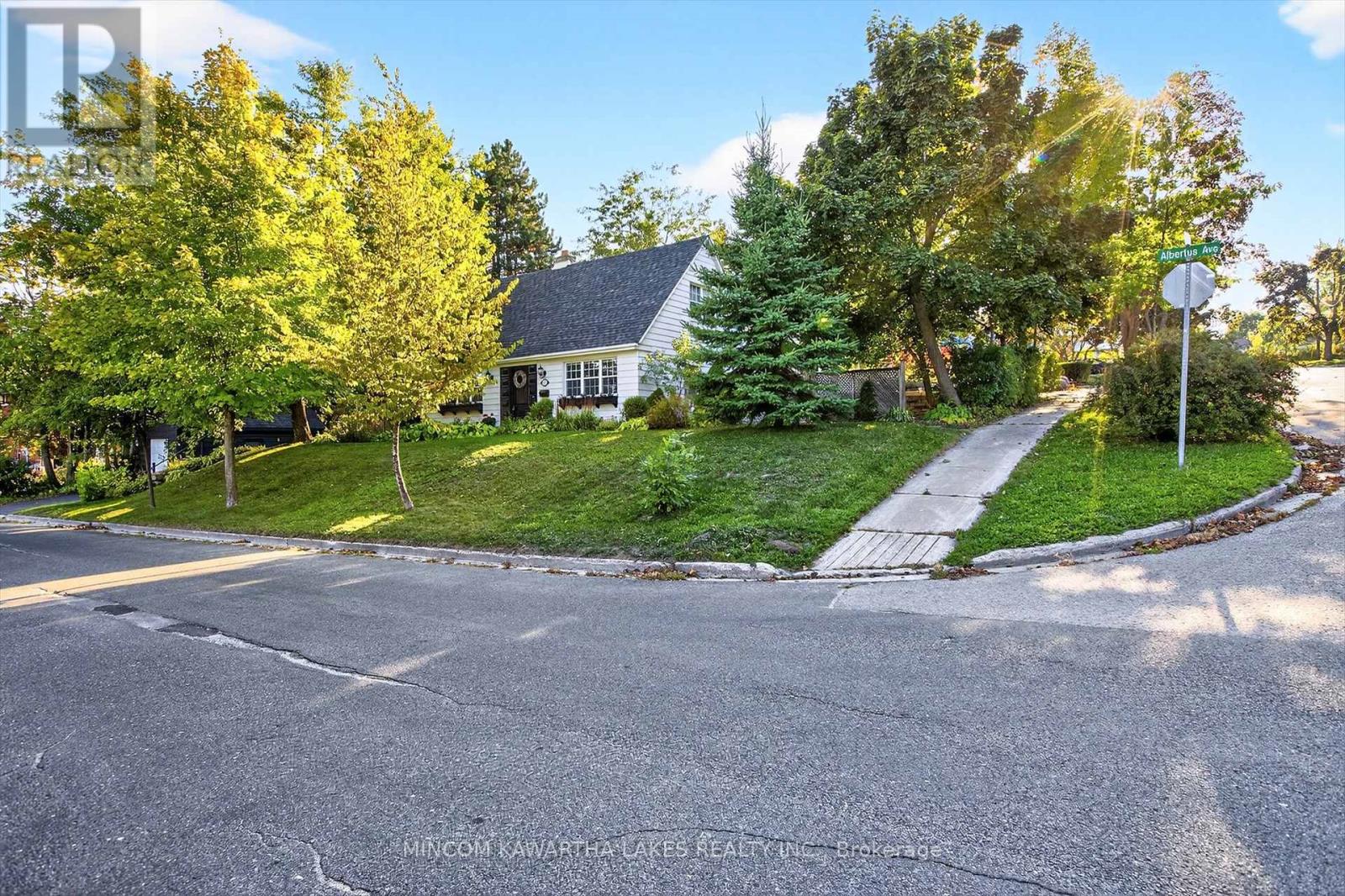 375 Albertus Avenue, Peterborough (Town Ward 3), Ontario  K9J 5Z7 - Photo 46 - X12511268