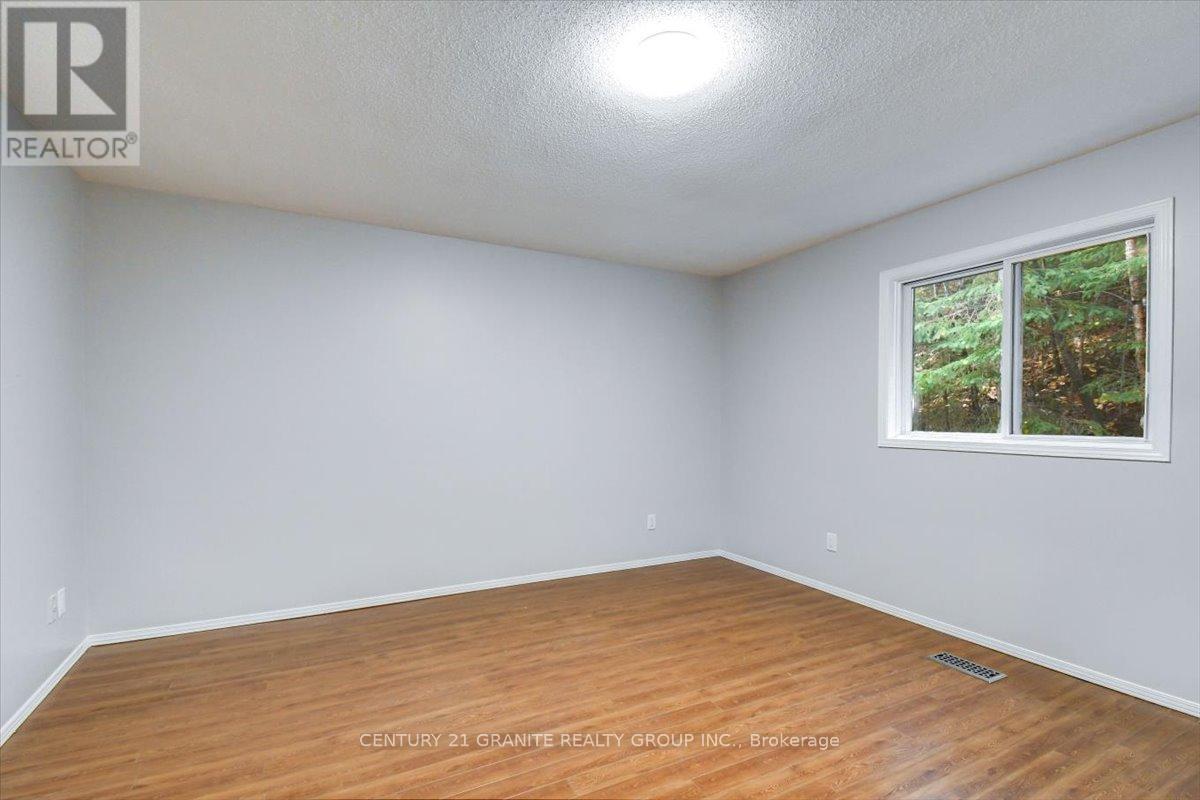 11 Monck Street, Bancroft (Bancroft Ward), Ontario  K0L 1C0 - Photo 10 - X12511524