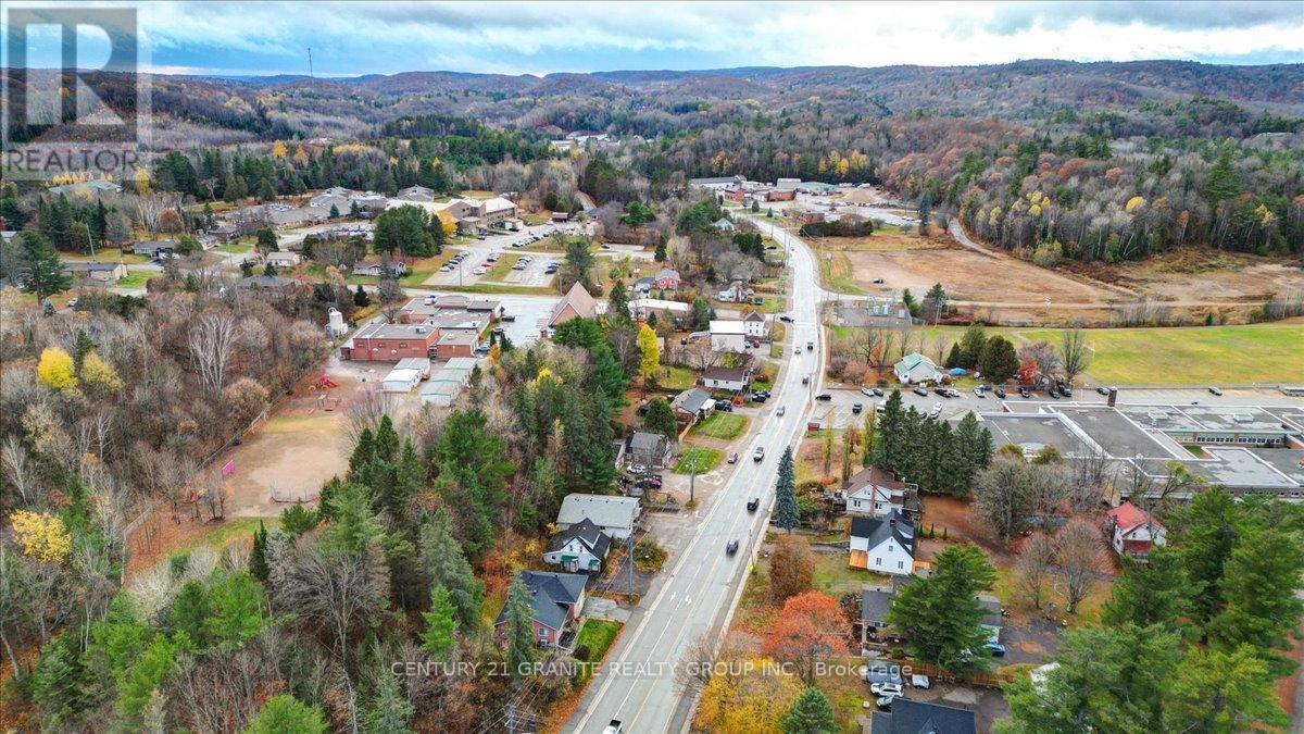 11 Monck Street, Bancroft (Bancroft Ward), Ontario  K0L 1C0 - Photo 31 - X12511524