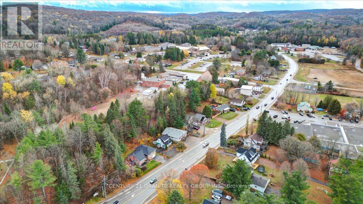 11 Monck Street, Bancroft (Bancroft Ward), Ontario  K0L 1C0 - Photo 32 - X12511524