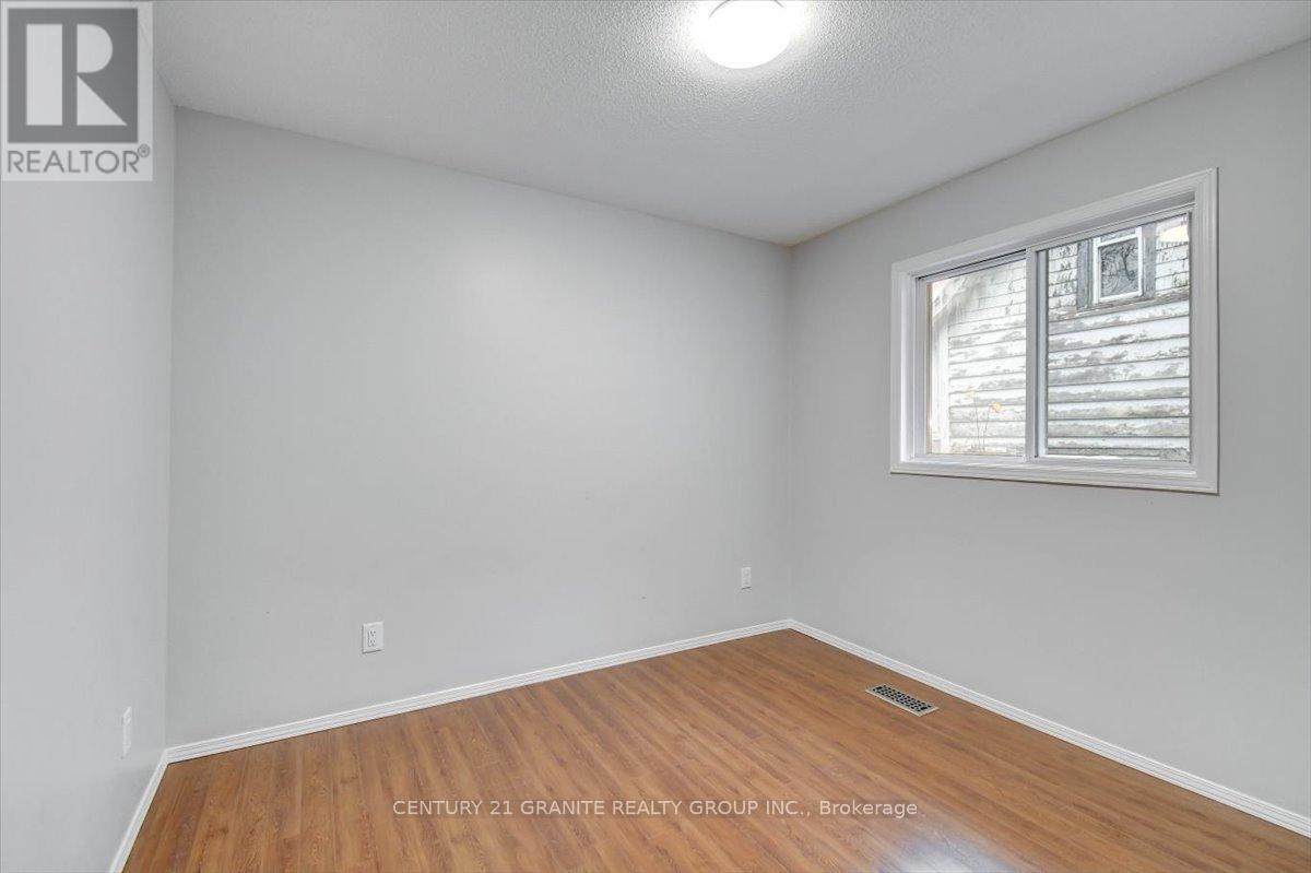 11 Monck Street, Bancroft (Bancroft Ward), Ontario  K0L 1C0 - Photo 9 - X12511524