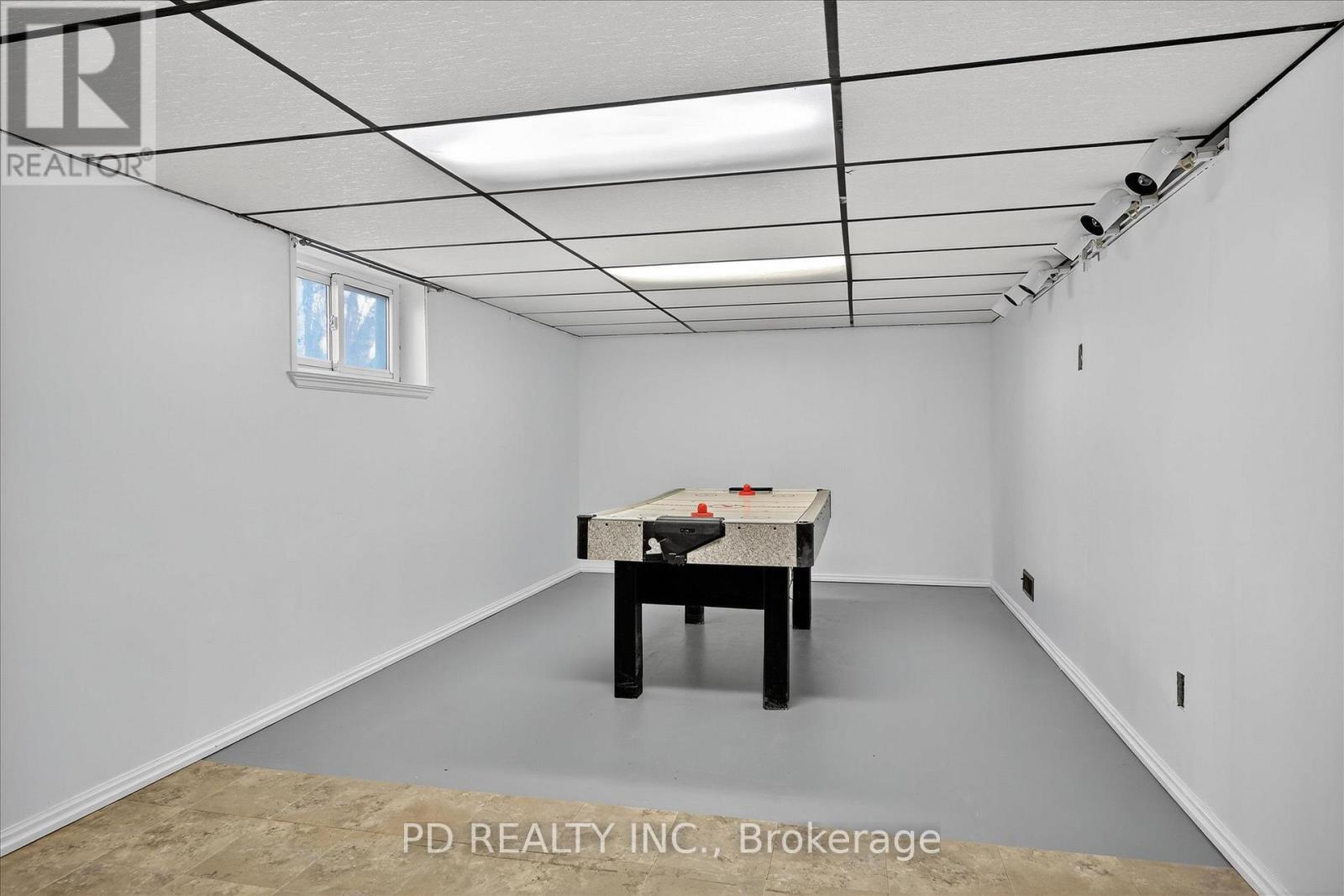 54 Carlton Crescent, Kawartha Lakes (Emily), Ontario  K0L 2W0 - Photo 38 - X12511588