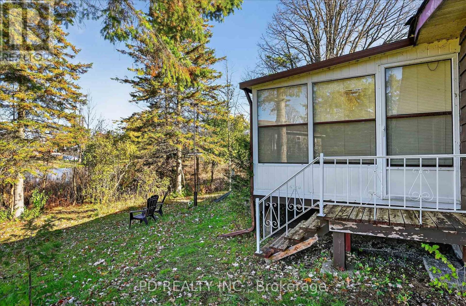 54 Carlton Crescent, Kawartha Lakes (Emily), Ontario  K0L 2W0 - Photo 44 - X12511588