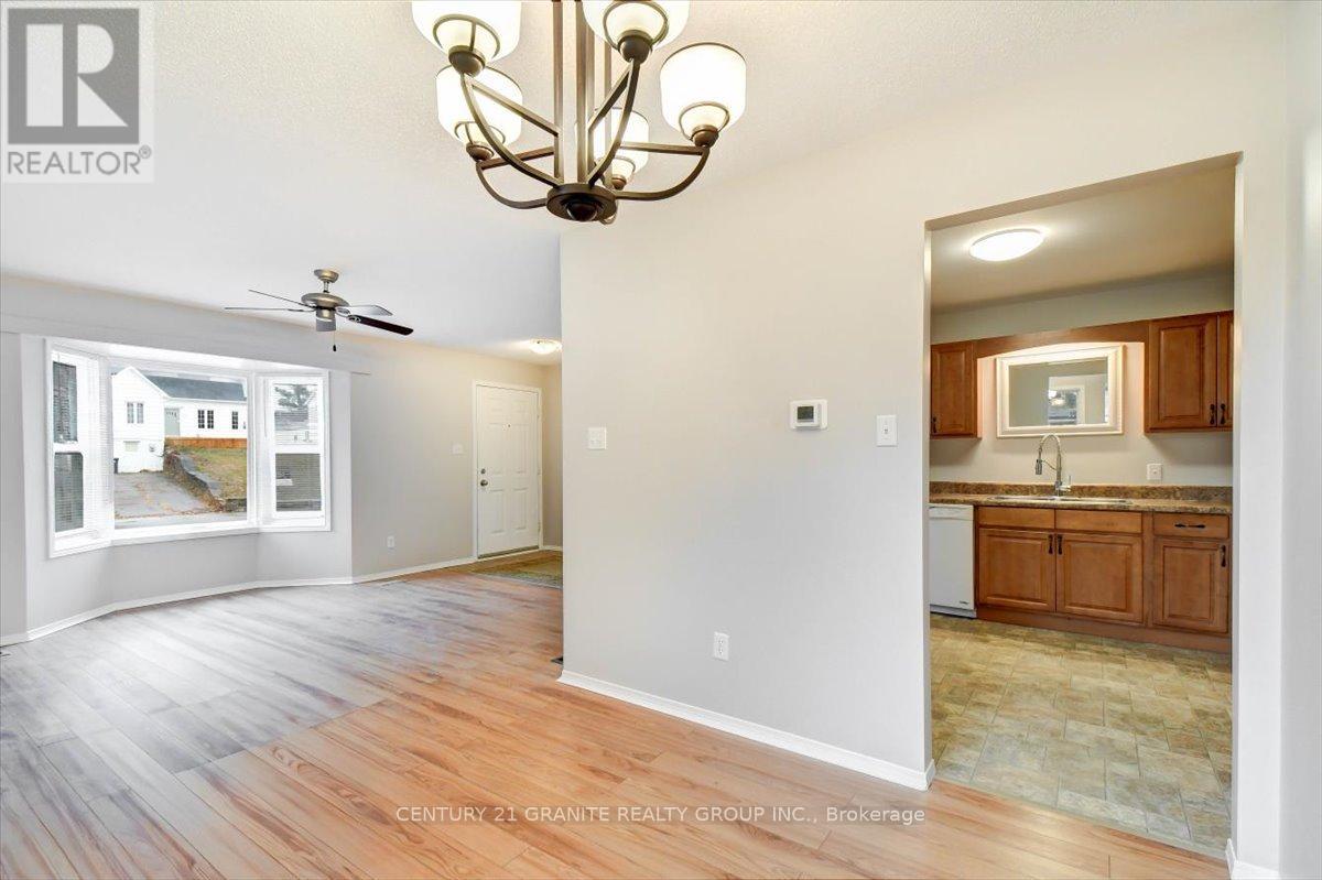 13 Monck Street, Bancroft (Bancroft Ward), Ontario  K0L 1C0 - Photo 8 - X12511654