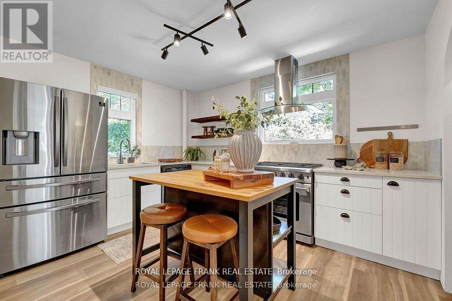 18 Nassau Street, Selwyn, Ontario  K0L 2H0 - Photo 12 - X12511668