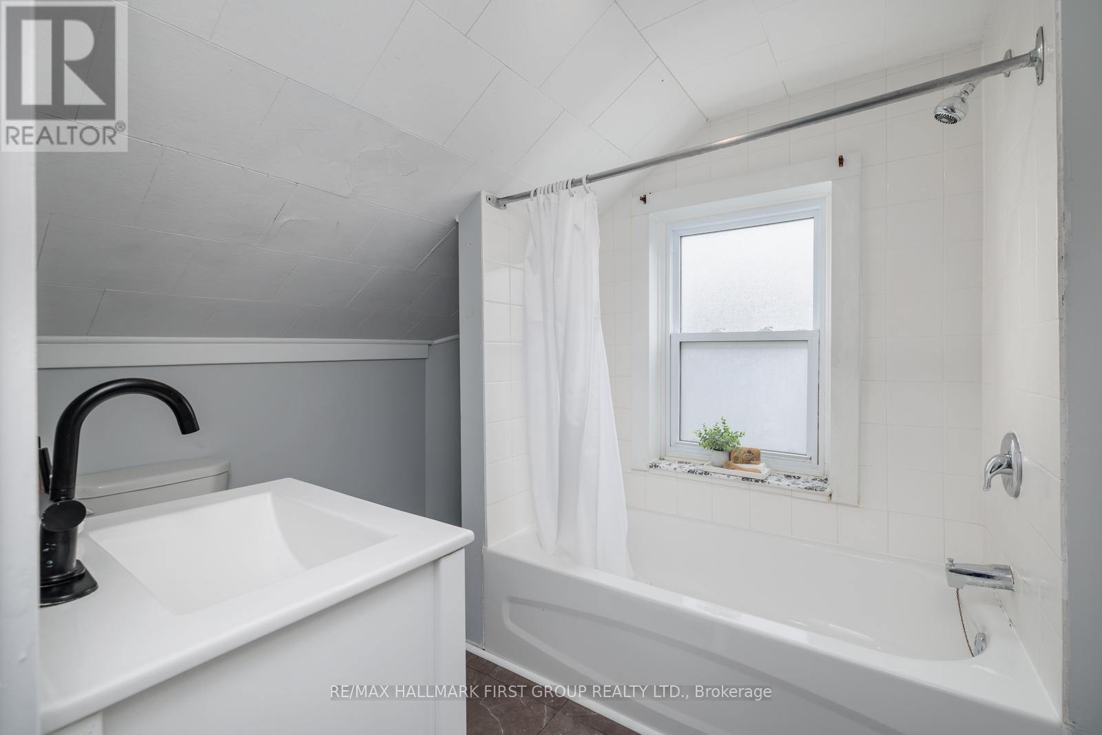 641 Reid Street, Peterborough (Town Ward 3), Ontario  K9H 4H6 - Photo 27 - X12511650