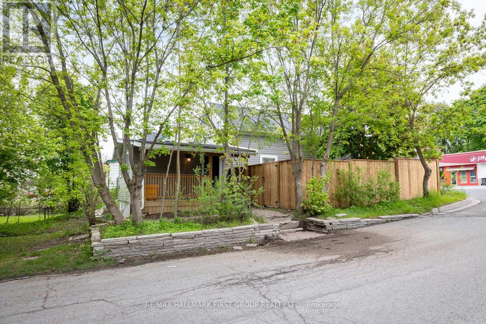 641 Reid Street, Peterborough (Town Ward 3), Ontario  K9H 4H6 - Photo 34 - X12511650