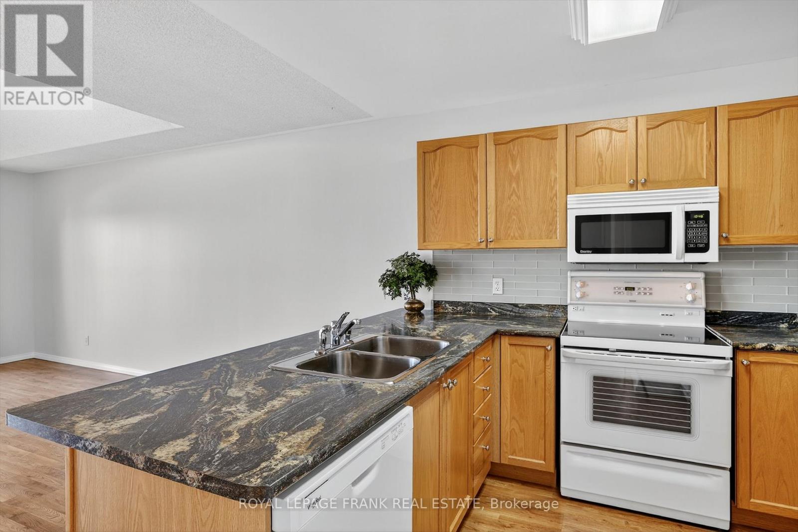 1840 Glenforest Boulevard, Peterborough (Monaghan Ward 2), Ontario  K9K 2P3 - Photo 13 - X12511884