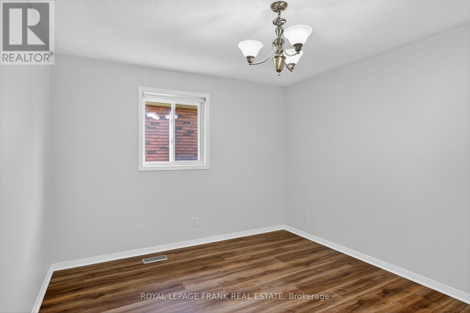 1840 Glenforest Boulevard, Peterborough (Monaghan Ward 2), Ontario  K9K 2P3 - Photo 9 - X12511884