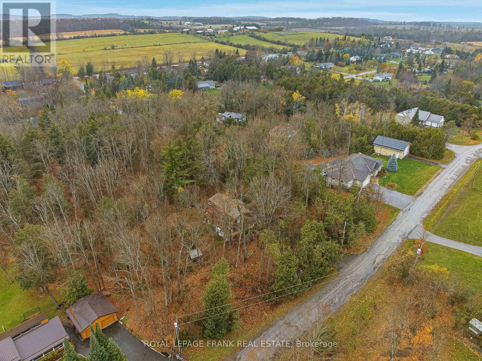 23 Trillium Court, Kawartha Lakes (Emily), Ontario  K0L 2W0 - Photo 4 - X12511928