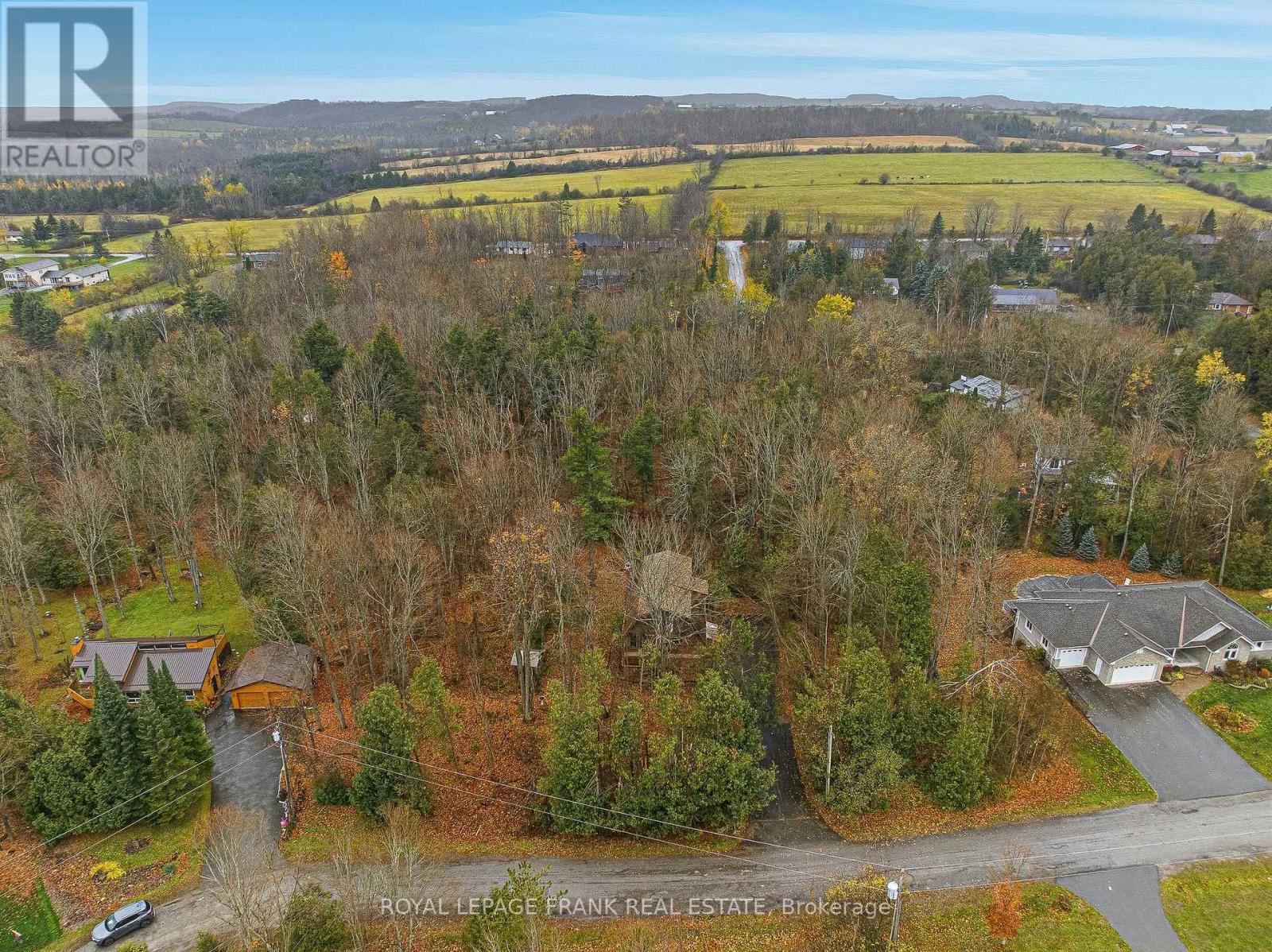 23 Trillium Court, Kawartha Lakes (Emily), Ontario  K0L 2W0 - Photo 5 - X12511928