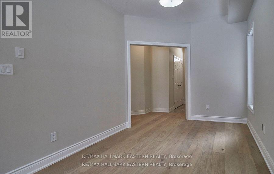 32 Coldbrook Drive, Cavan Monaghan (Millbrook Village), Ontario  L0A 1G0 - Photo 6 - X12512124