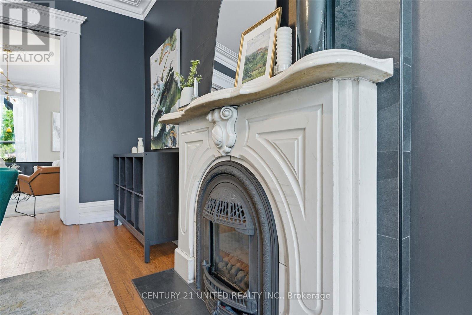 559 Downie Street, Peterborough (Town Ward 3), Ontario  K9H 4J7 - Photo 10 - X12512238