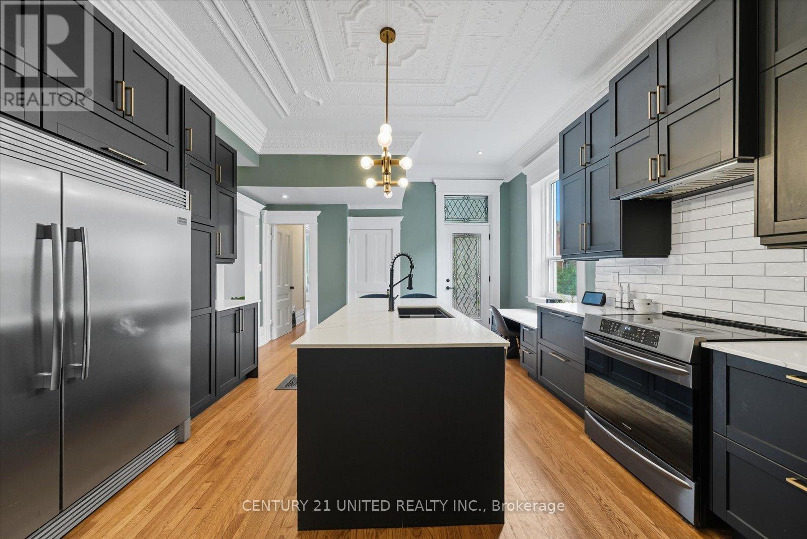 559 Downie Street, Peterborough (Town Ward 3), Ontario  K9H 4J7 - Photo 14 - X12512238