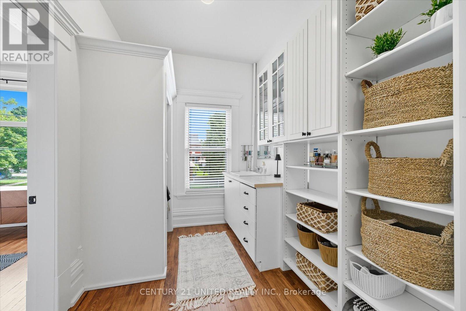 559 Downie Street, Peterborough (Town Ward 3), Ontario  K9H 4J7 - Photo 22 - X12512238