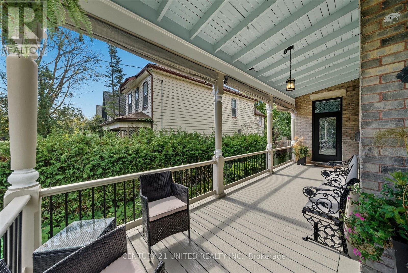 559 Downie Street, Peterborough (Town Ward 3), Ontario  K9H 4J7 - Photo 3 - X12512238