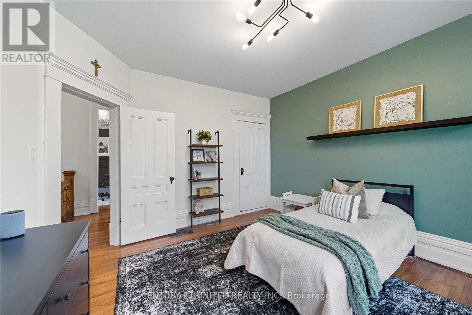 559 Downie Street, Peterborough (Town Ward 3), Ontario  K9H 4J7 - Photo 30 - X12512238