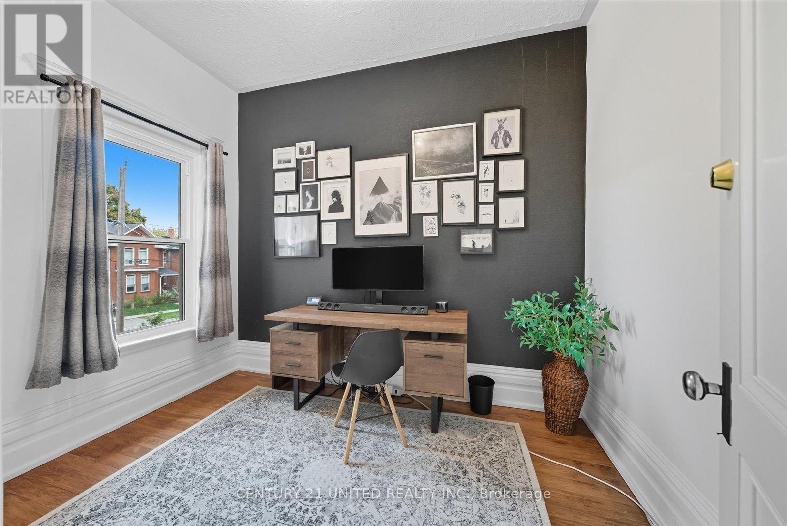 559 Downie Street, Peterborough (Town Ward 3), Ontario  K9H 4J7 - Photo 33 - X12512238