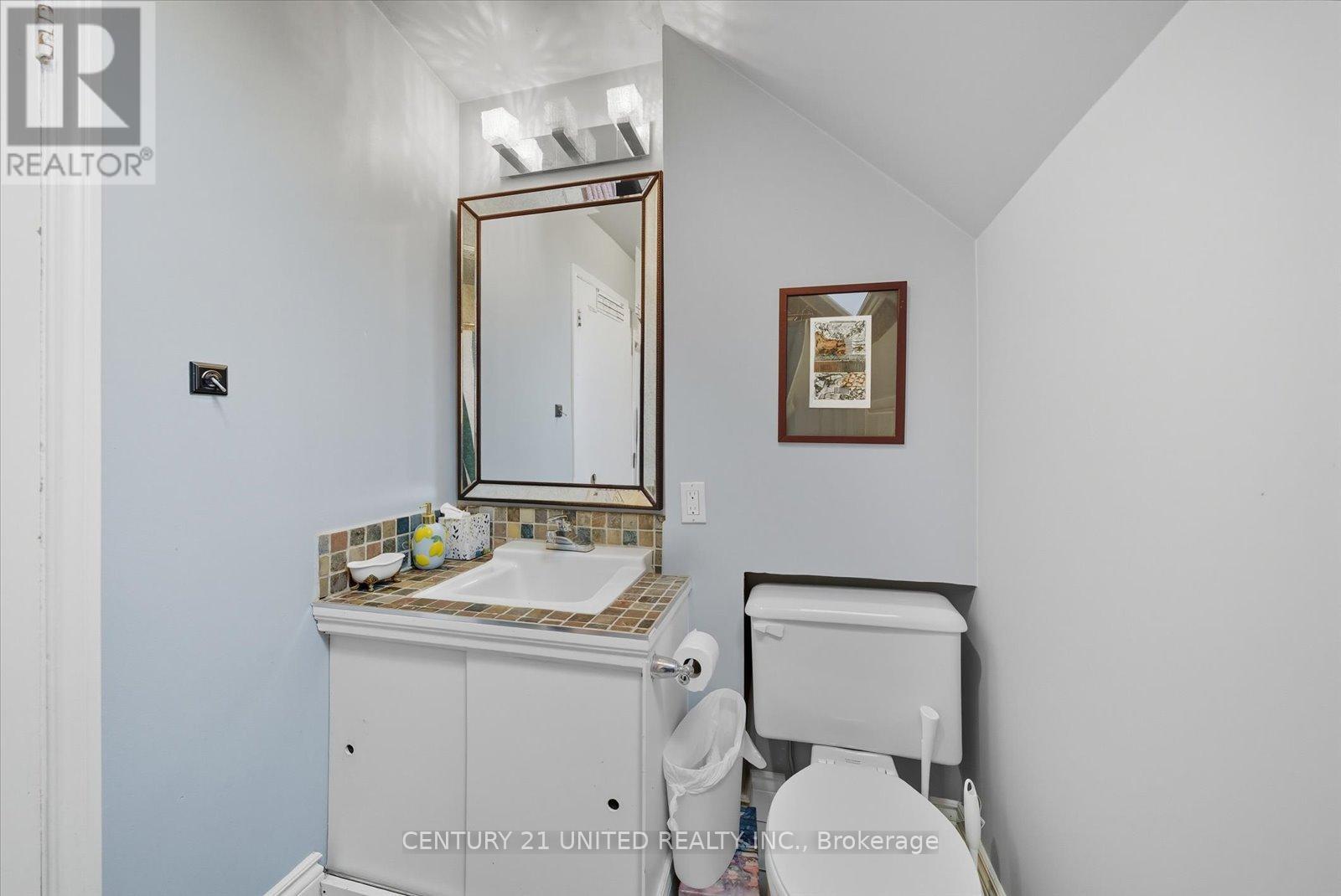 559 Downie Street, Peterborough (Town Ward 3), Ontario  K9H 4J7 - Photo 38 - X12512238