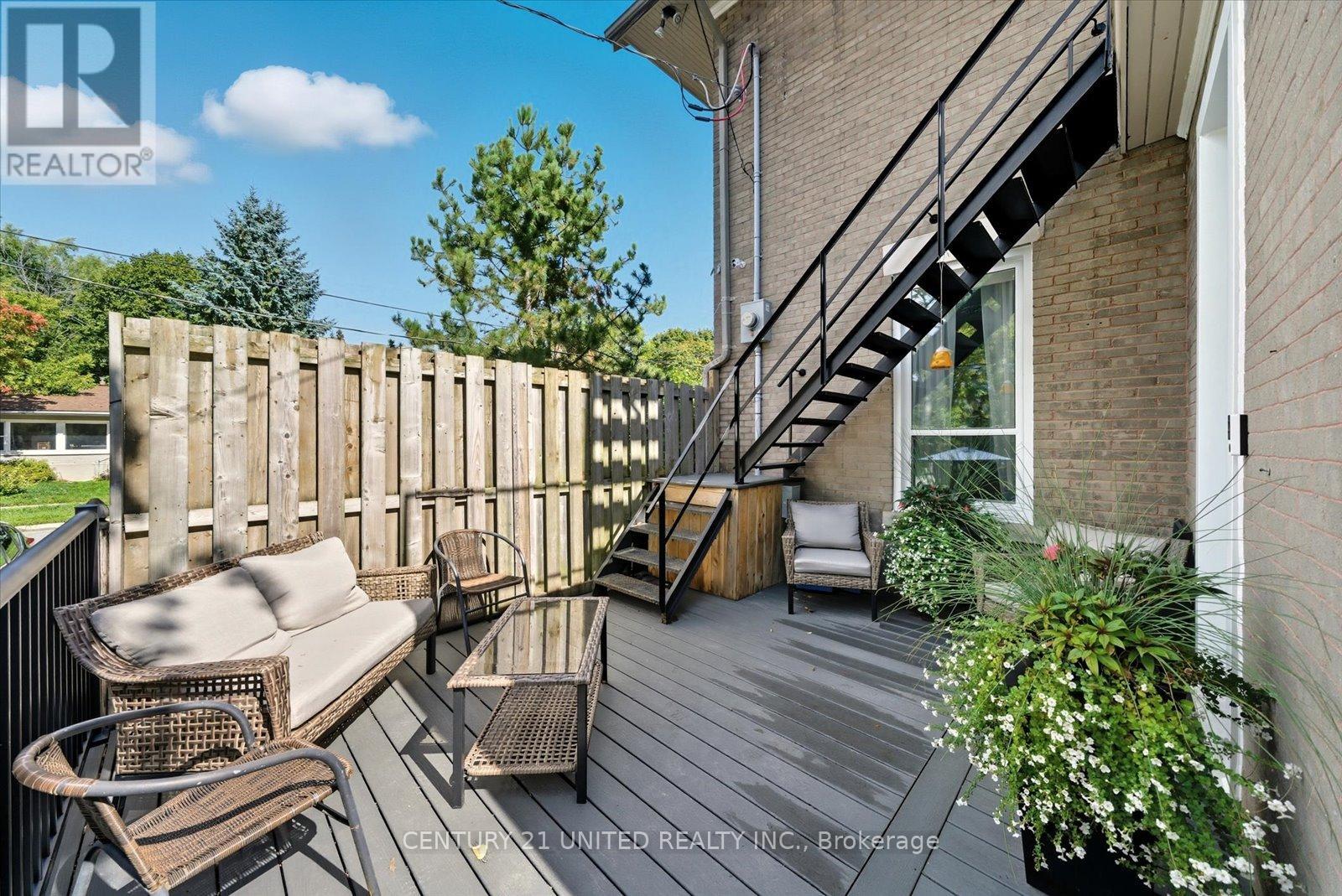 559 Downie Street, Peterborough (Town Ward 3), Ontario  K9H 4J7 - Photo 49 - X12512238