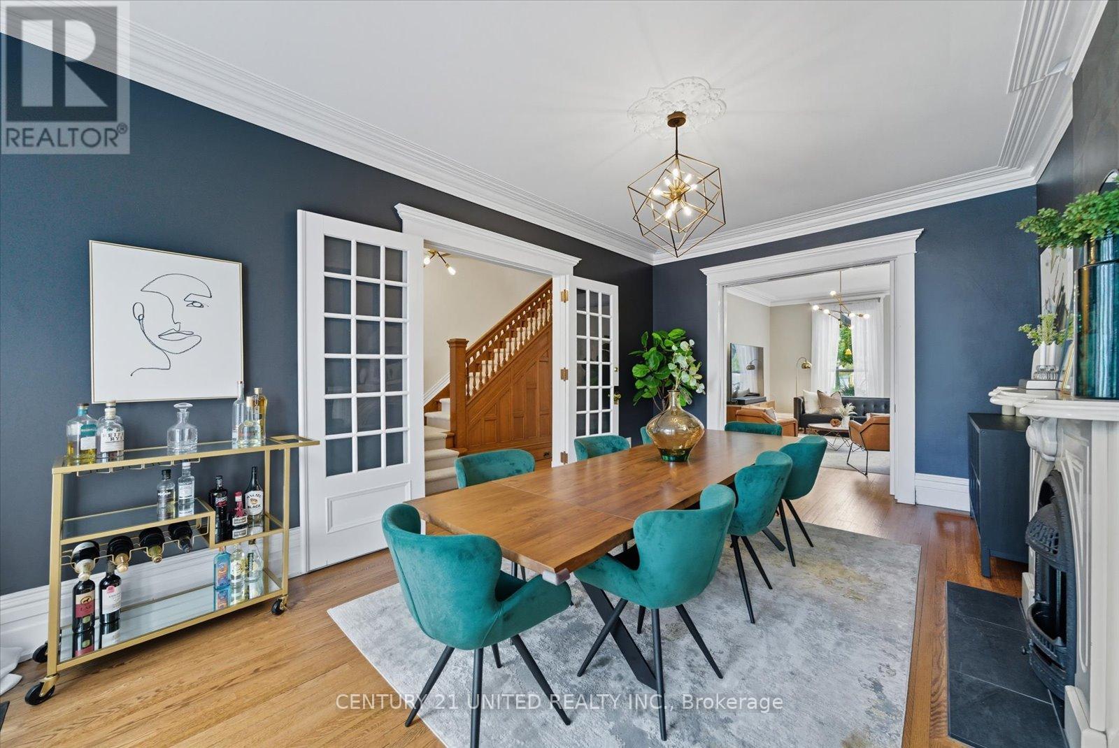 559 Downie Street, Peterborough (Town Ward 3), Ontario  K9H 4J7 - Photo 9 - X12512238