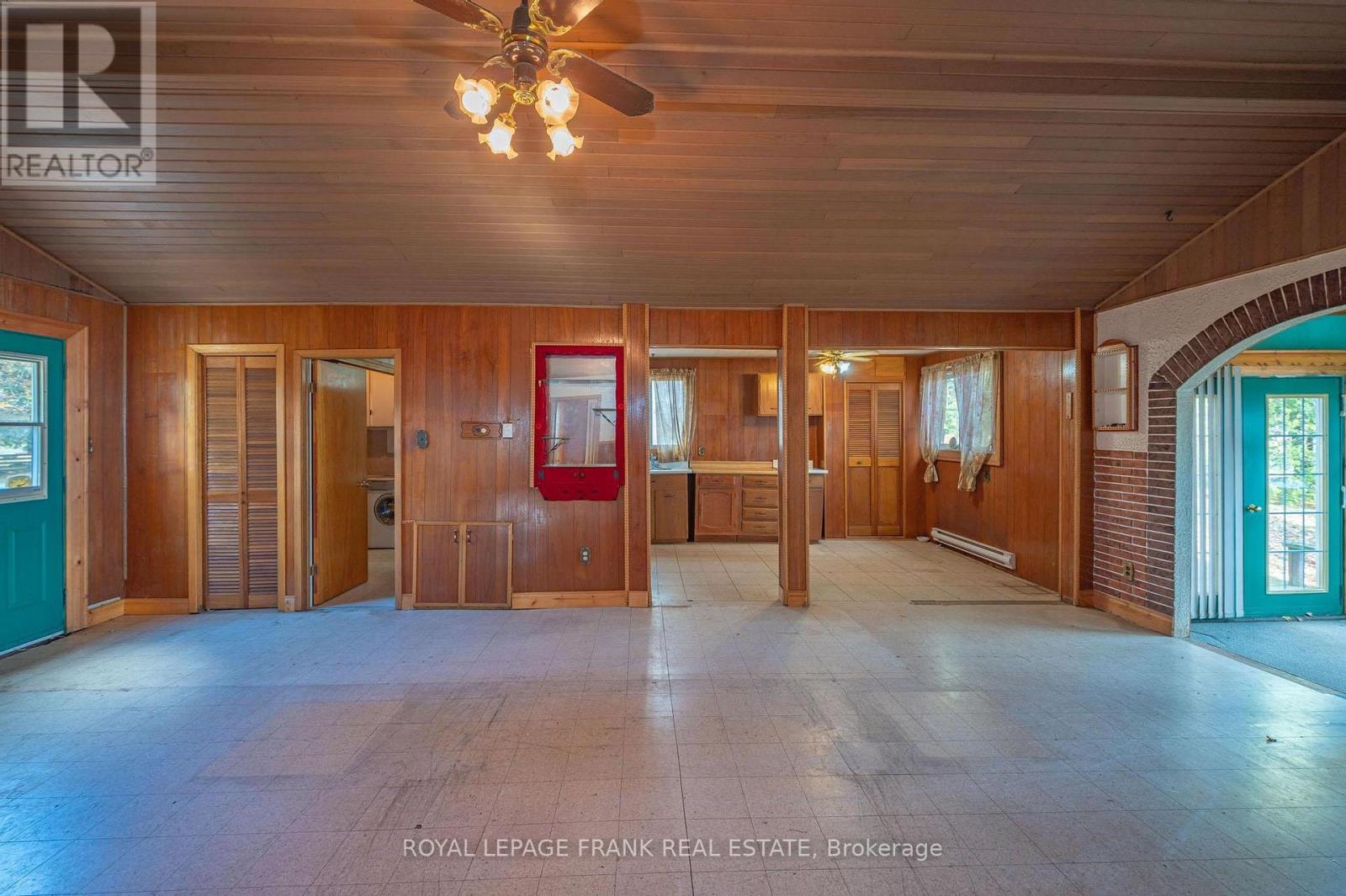 175 Fire Route 26, Trent Lakes, Ontario  K0L 1J0 - Photo 9 - X12512814