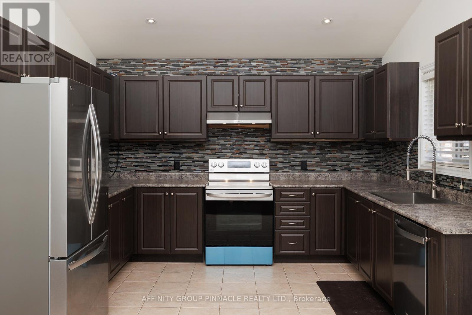 103 Cook Street, Kawartha Lakes (Lindsay), Ontario  K9V 0K8 - Photo 20 - X12512822