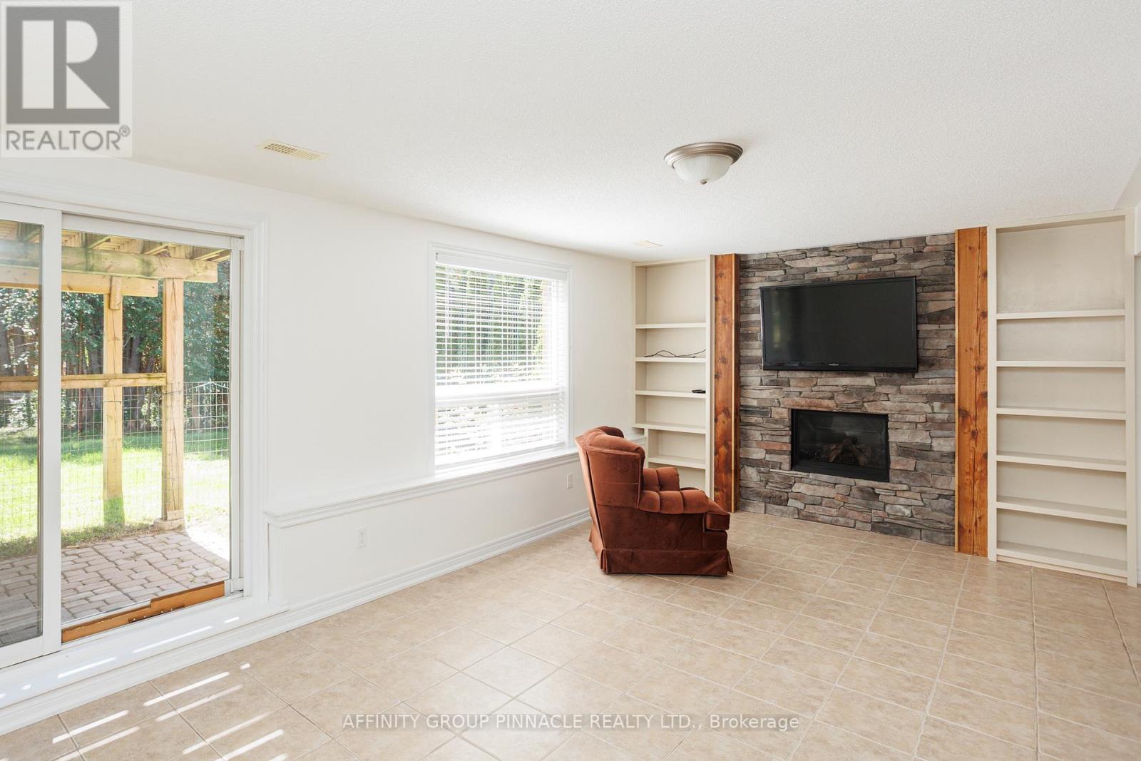 103 Cook Street, Kawartha Lakes (Lindsay), Ontario  K9V 0K8 - Photo 33 - X12512822