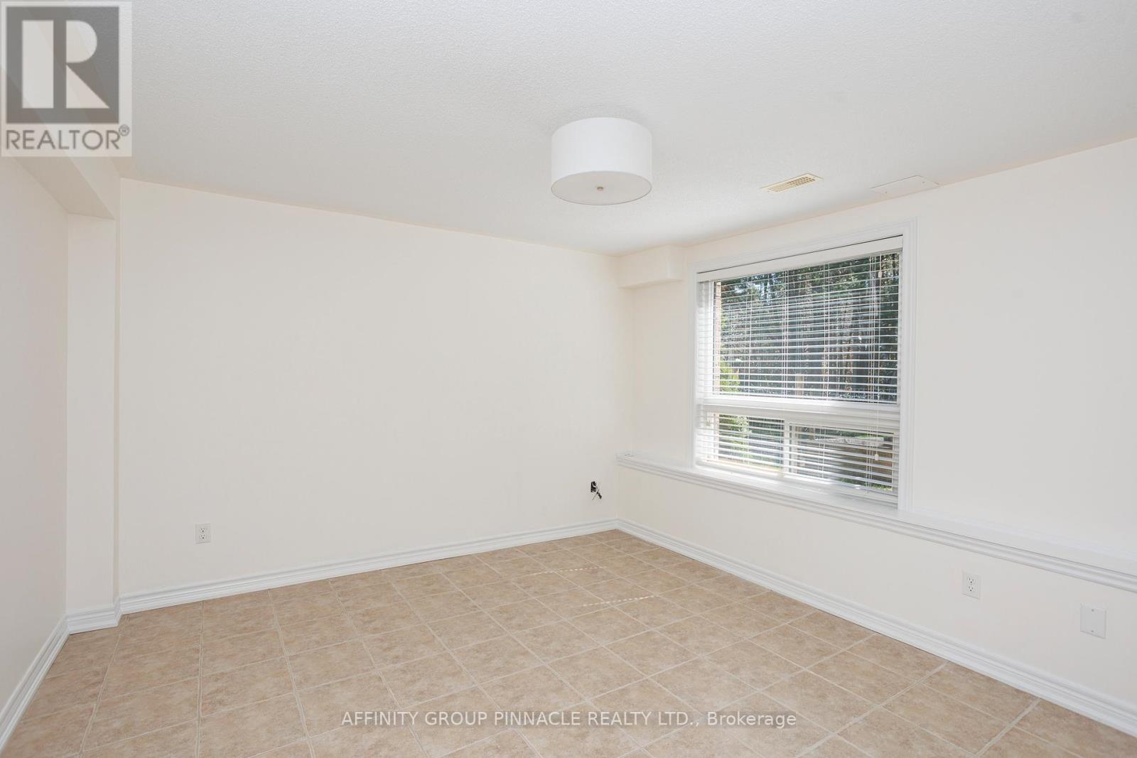 103 Cook Street, Kawartha Lakes (Lindsay), Ontario  K9V 0K8 - Photo 39 - X12512822