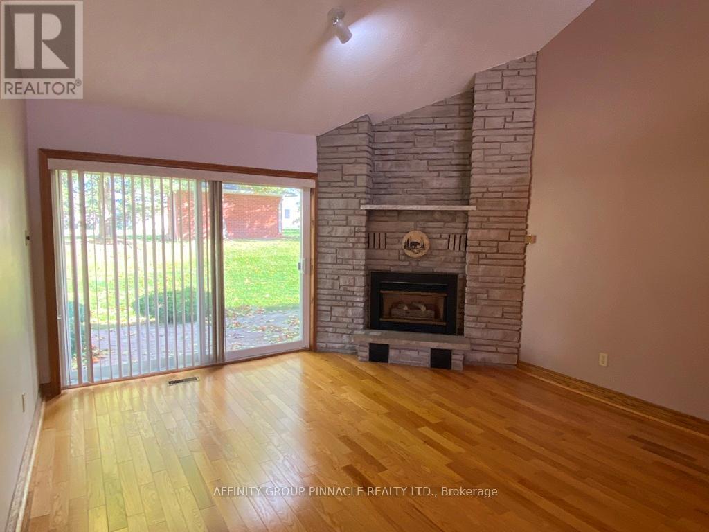 2 - 5 Heritage Way, Kawartha Lakes (Lindsay), Ontario  K9V 5Y6 - Photo 12 - X12512834