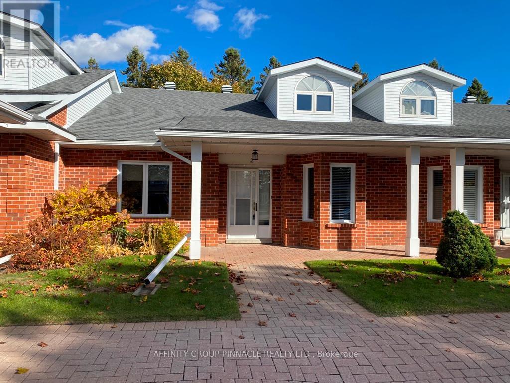 2 - 5 Heritage Way, Kawartha Lakes (Lindsay), Ontario  K9V 5Y6 - Photo 2 - X12512834