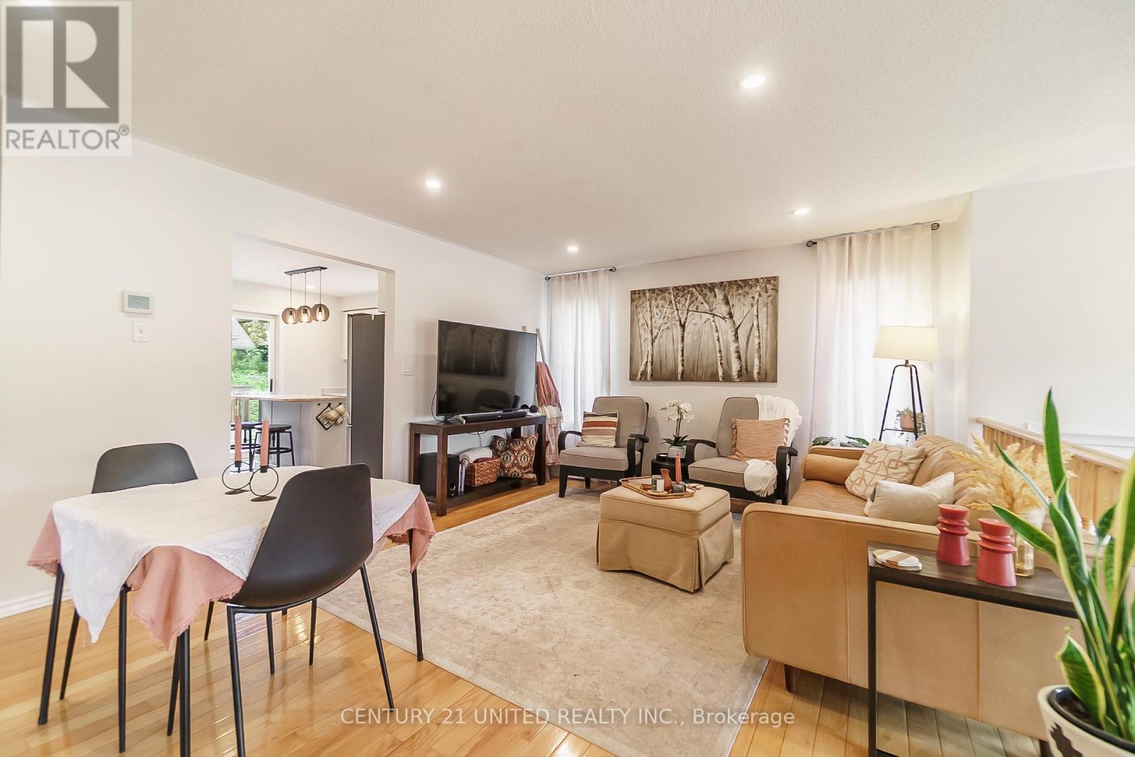 1455 Glenforest Crescent, Peterborough (Monaghan Ward 2), Ontario  K9K 2J2 - Photo 8 - X12513176