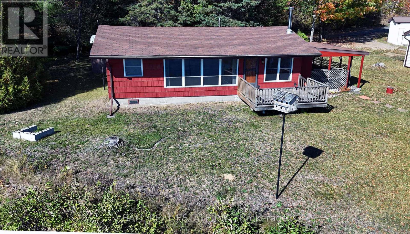 9 Russell Crescent, Hastings Highlands (Herschel Ward), Ontario  K0L 1C0 - Photo 3 - X12513244