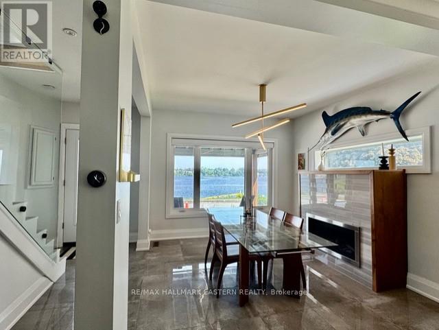 29 Crescent Street, Peterborough (Town Ward 3), Ontario  K9J 2G2 - Photo 3 - X12513736