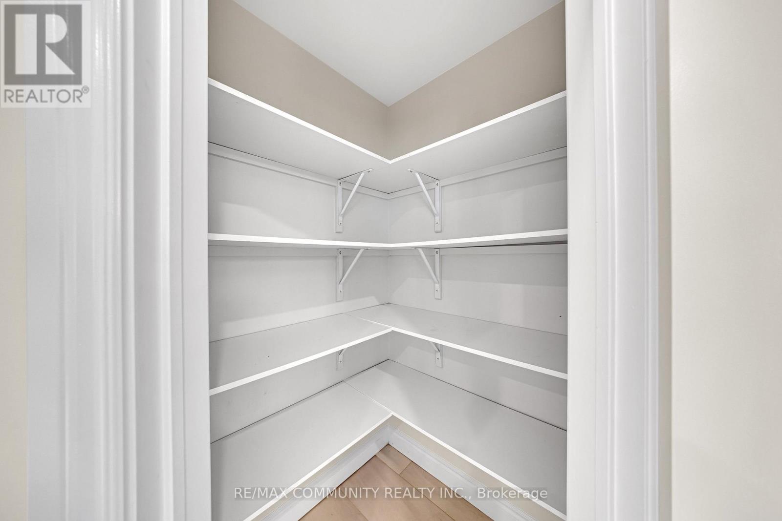 78 Alcorn Drive, Kawartha Lakes (Lindsay), Ontario  K9V 0M8 - Photo 11 - X12513556