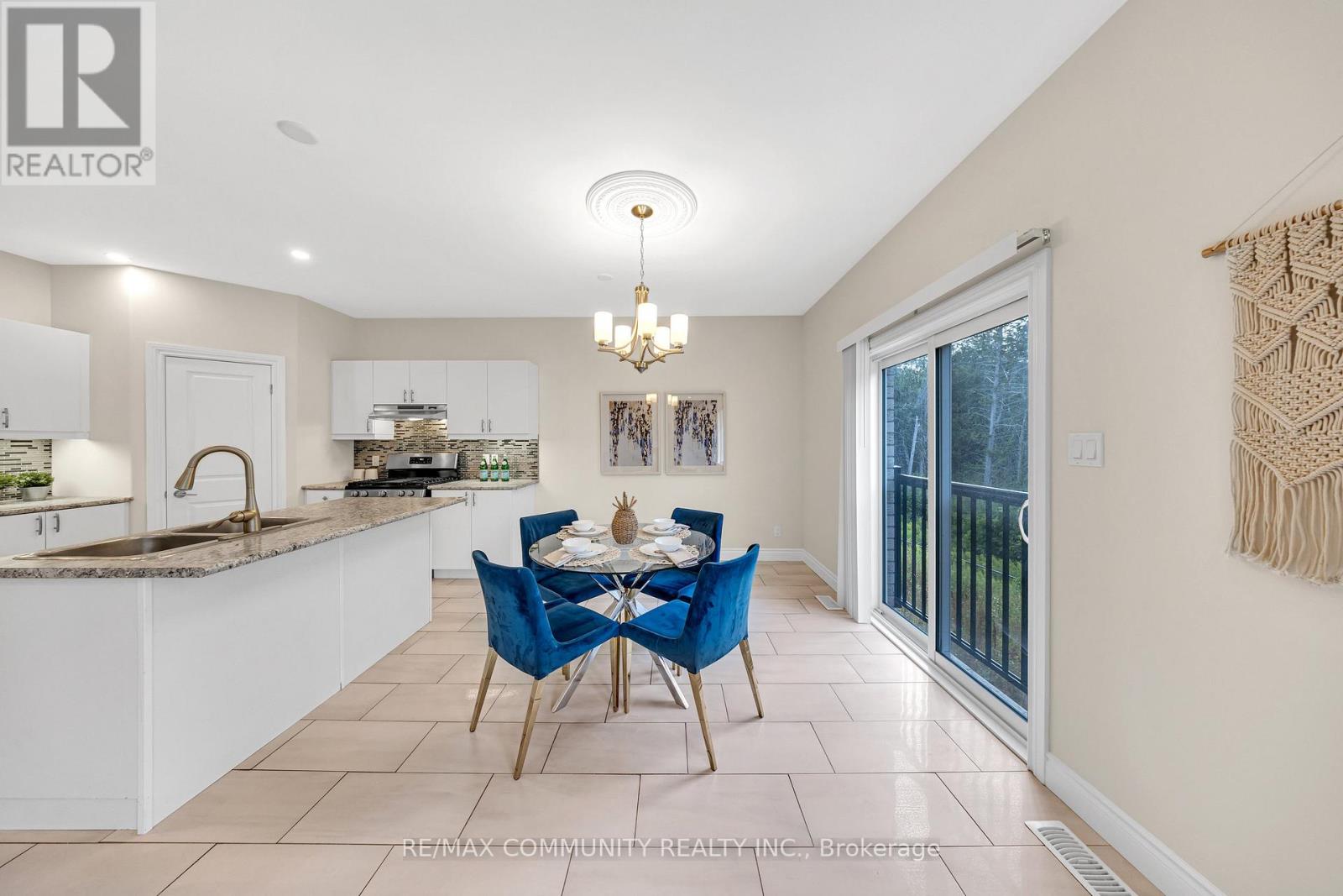 78 Alcorn Drive, Kawartha Lakes (Lindsay), Ontario  K9V 0M8 - Photo 17 - X12513556