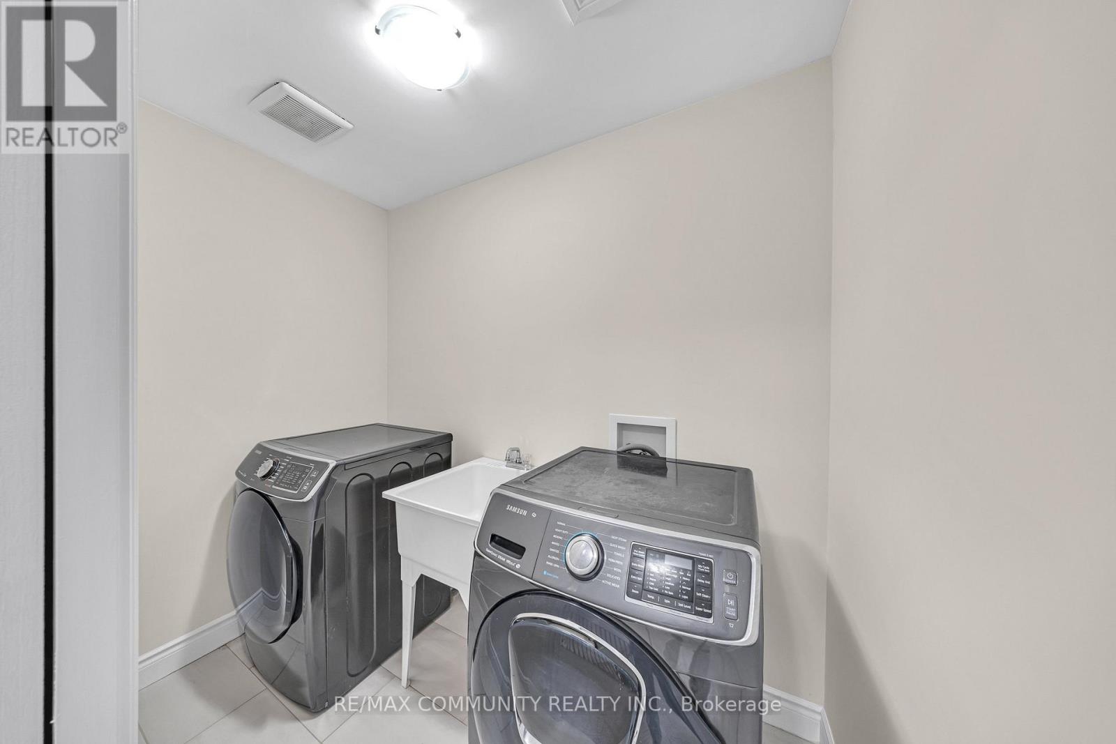 78 Alcorn Drive, Kawartha Lakes (Lindsay), Ontario  K9V 0M8 - Photo 32 - X12513556